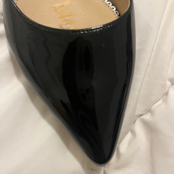 Shoes - Picture 3 of 4